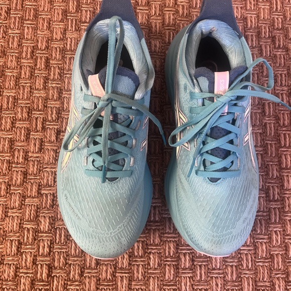 Asics Women's Gel Nimbus 27 Running Shoes - Picture 7 of 15